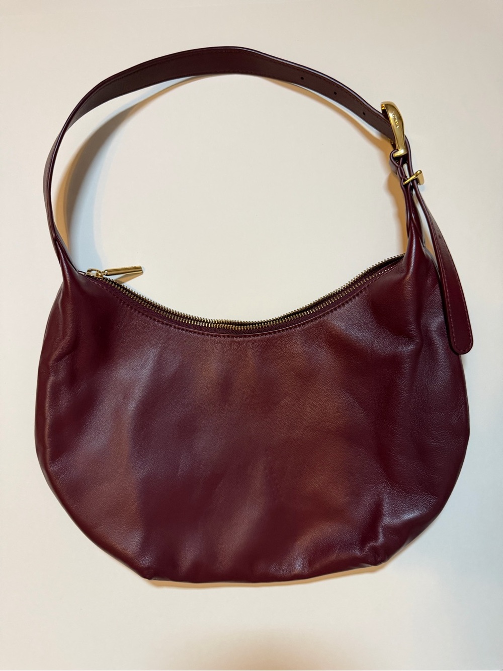 Cuyana Celestia Shoulder Bag in Cherry